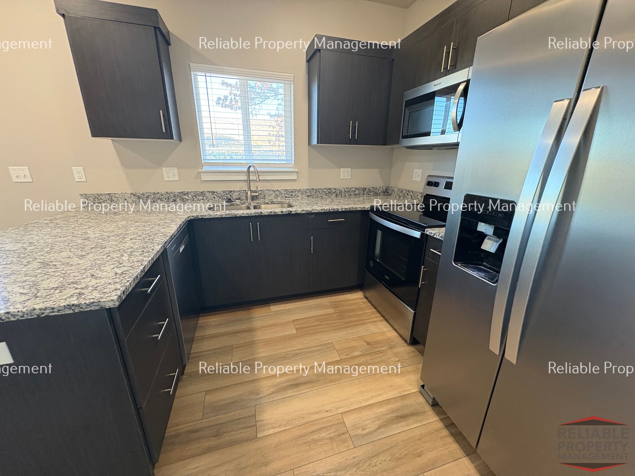 Building Photo - 1666 Ammon St