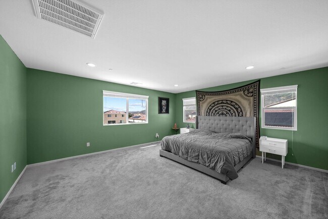 Building Photo - 1442 Rustic Gln Wy