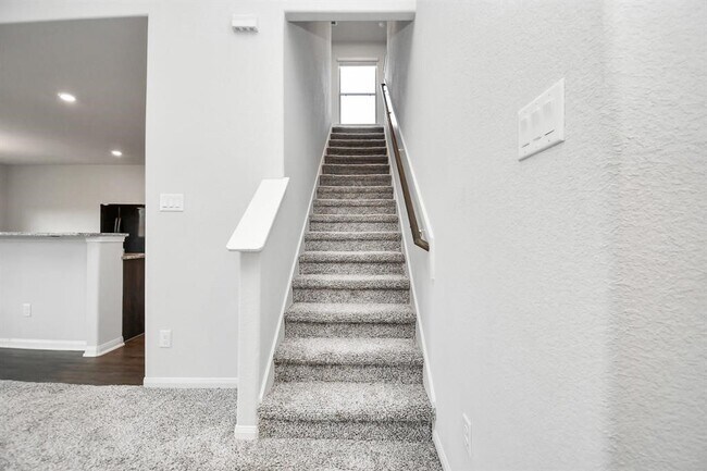 Building Photo - 11028 Patriot Ct