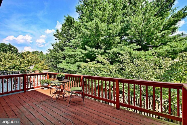 Building Photo - 20920 Stanmoor Terrace