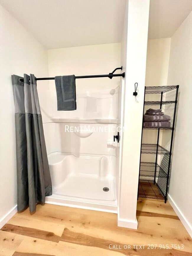 Building Photo - 113 N Lancey St