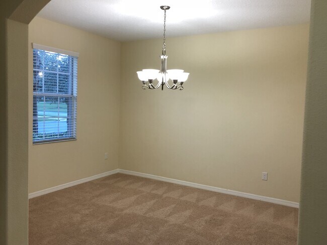 Building Photo - Beautiful Renovated 3/2.5 Located In Independence