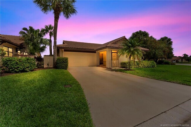 Building Photo - 3281 SW Bobalink Way