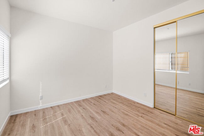 Building Photo - 1255 Federal Ave