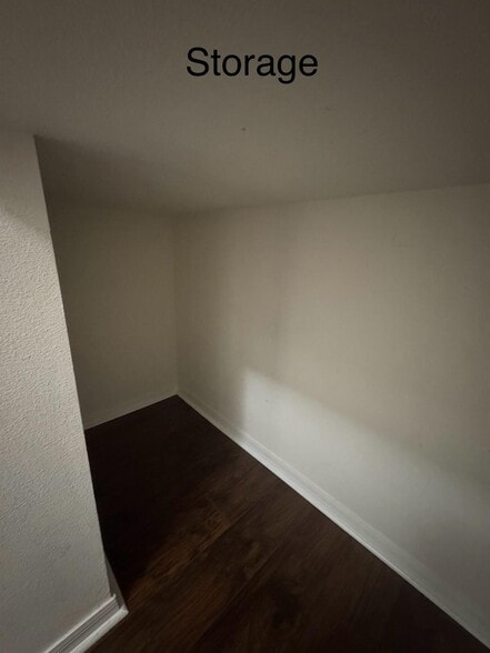 Building Photo - 12128 Fern Haven Ave