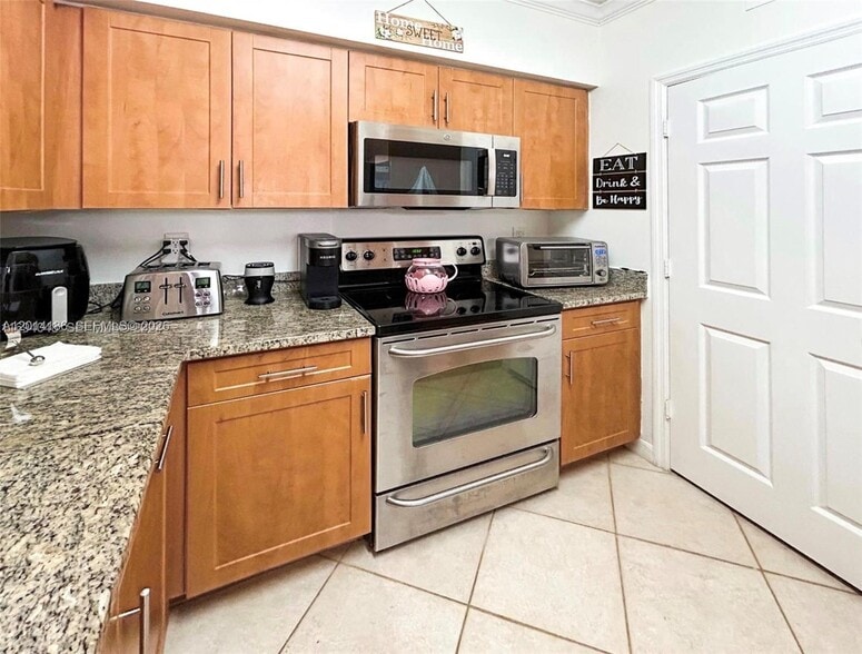Building Photo - 6533 Emerald Dunes Dr