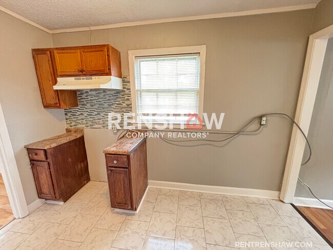 Building Photo - 3932 Dearborn St