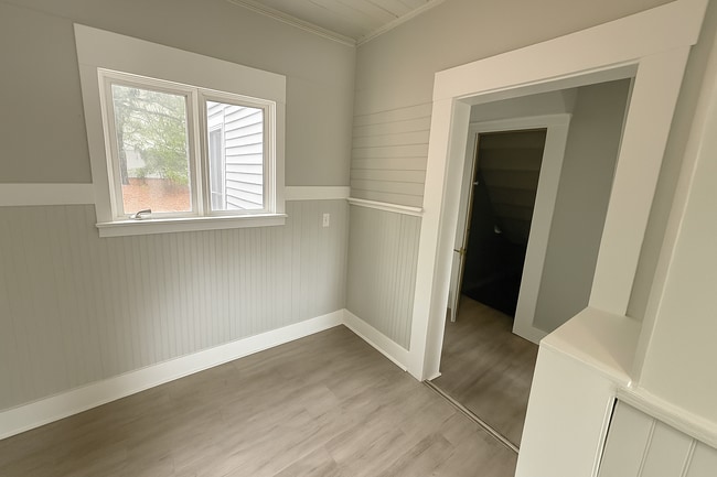 Building Photo - 75 Beech St