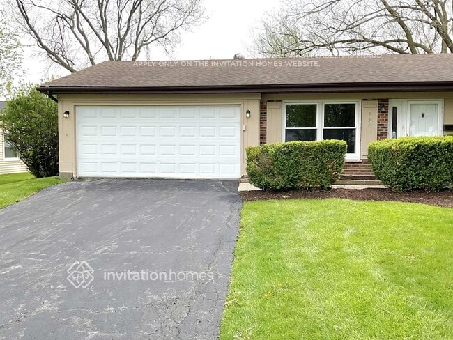 Building Photo - 735 Burr Oak Dr