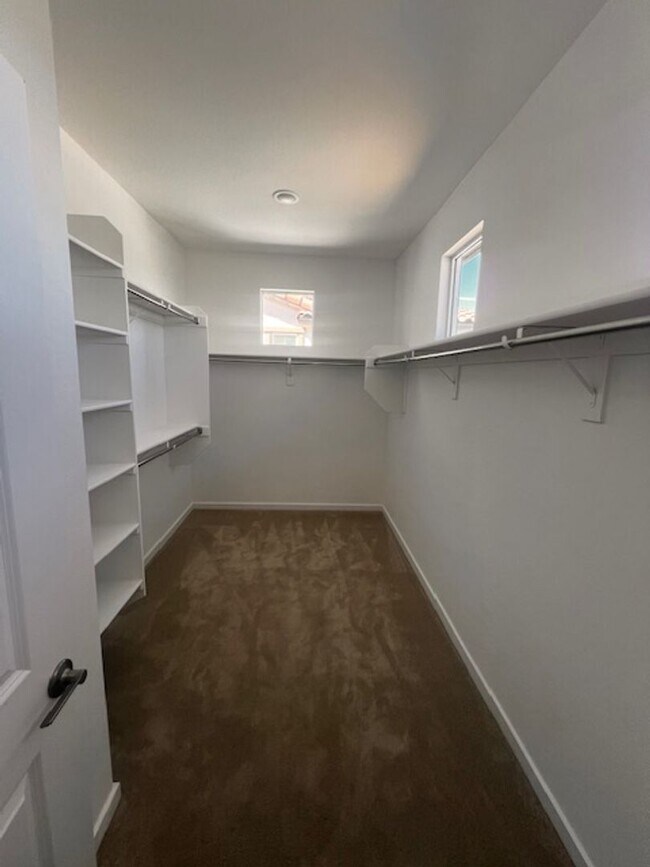 Building Photo - Move in Ready Home For Rent in Estrella!