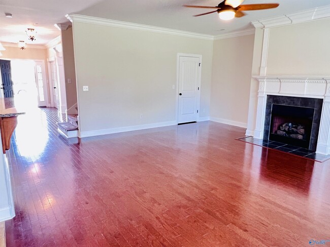 Building Photo - 104 Woodvale Dr