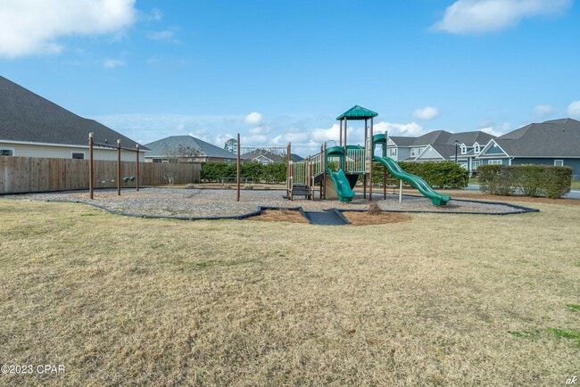 Building Photo - 204 Martingale Lp