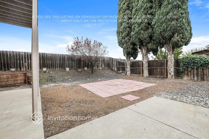 Building Photo - 2310 Dover Way