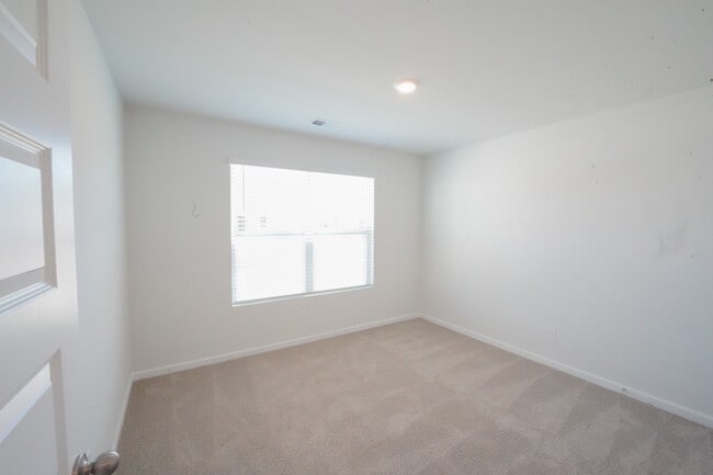 Building Photo - 448 Coconut Dr