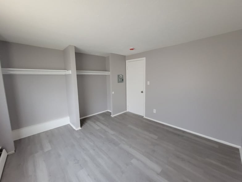 Building Photo - 13420 Euclid Ave