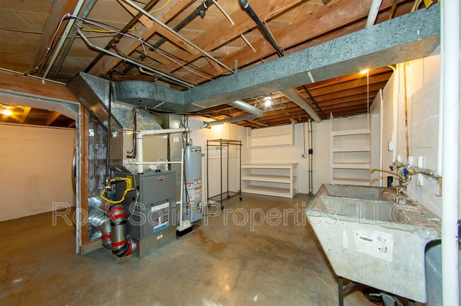 Building Photo - 1622 Oxford Dr