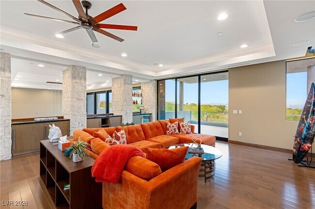 Building Photo - 98 Sun Glow Ln