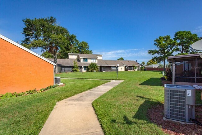 Building Photo - 85 Silver Park Cir
