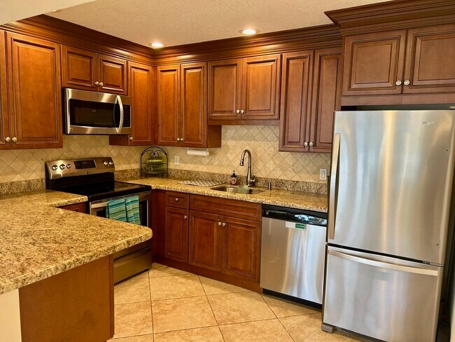 Building Photo - 1 SE Turtle Creek Dr