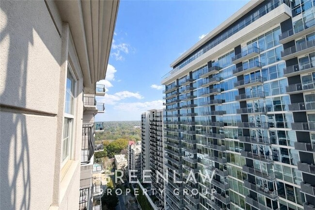 Building Photo - 195 14th St NE