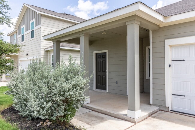 Building Photo - 141 Rubrum Rd