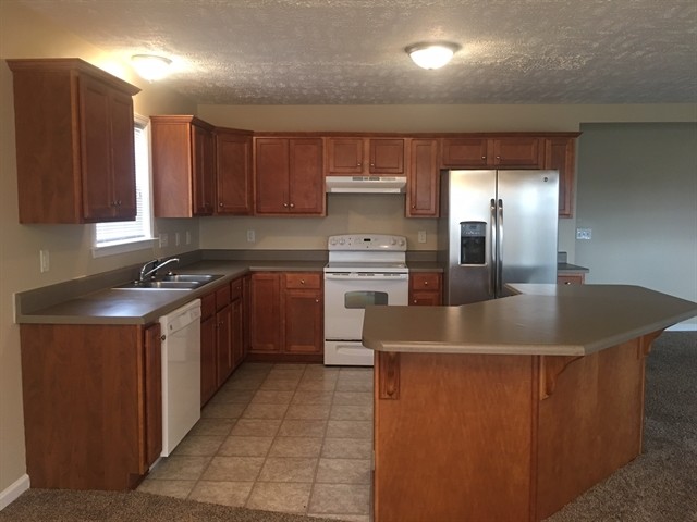 Building Photo - 312 Schoolhouse Court