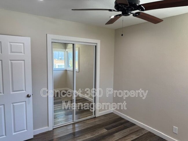 Building Photo - 9332 1/4 ELM VISTA DR