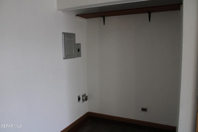 Building Photo - 5229 Cornell Ave