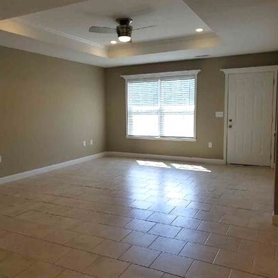 Building Photo - 907 W Gay St