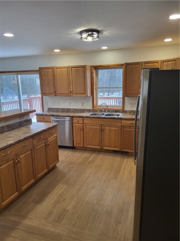 Building Photo - 4199 W Hill Rd