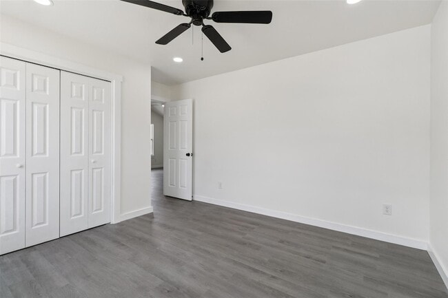 Building Photo - 1087 Schubert Ln