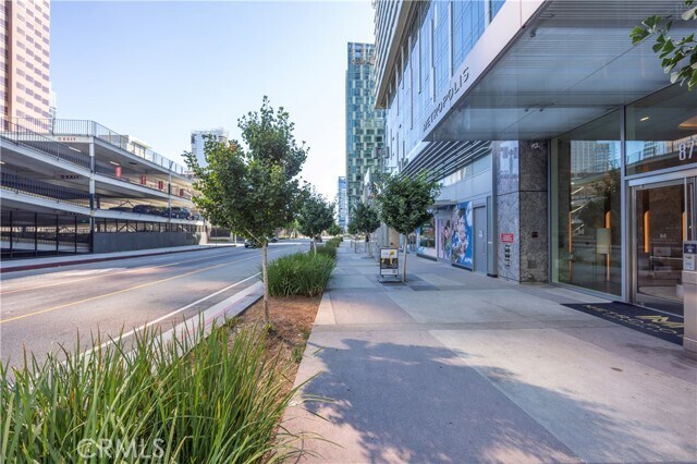 Building Photo - 877 Francisco St