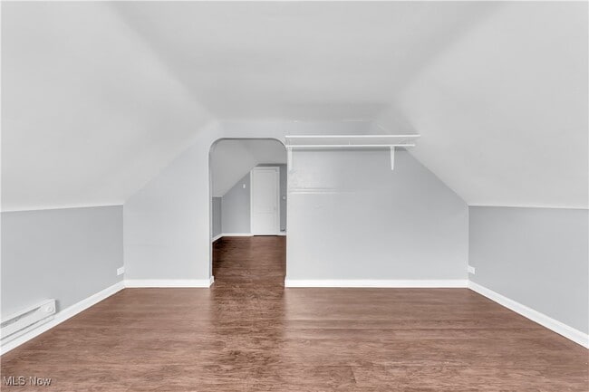 Building Photo - 14614 Glendale Ave