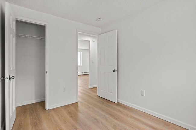Building Photo - 1 Bed/1 Bath RENOVATED Camillus Apartments...