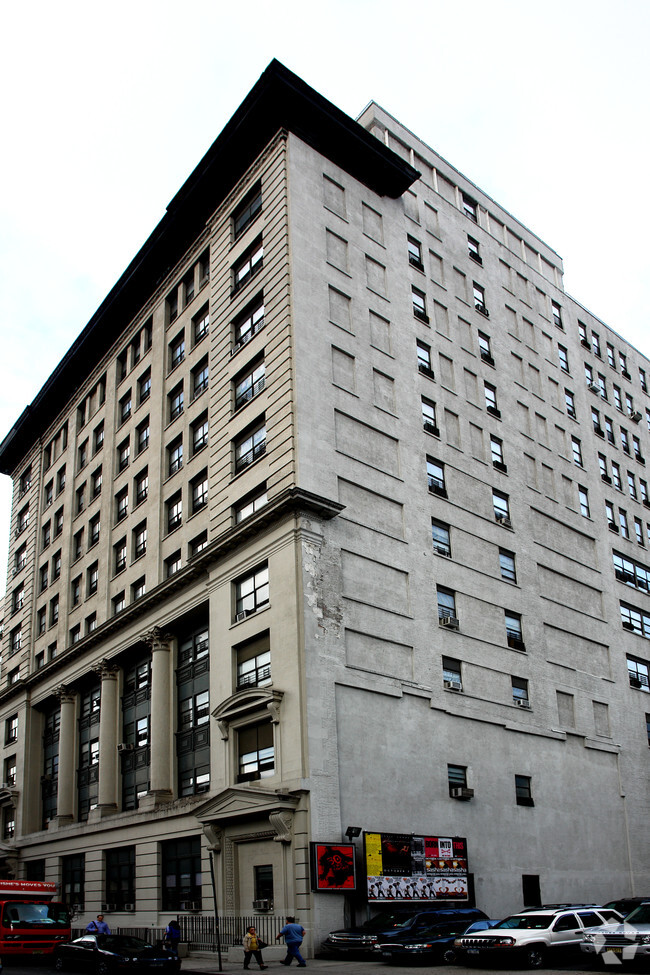 345-349 W 50th St - Polyclinic Apartments