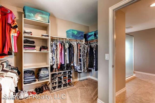 Building Photo - 4 br, 3 bath House - 2506 E. Tonto Dr.