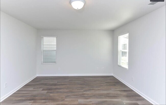 Building Photo - 426 Ganton Ct