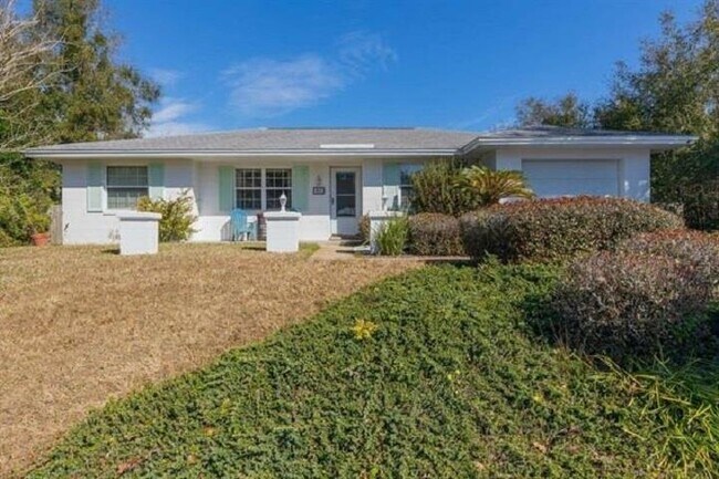 Building Photo - 901 Mariana Pl