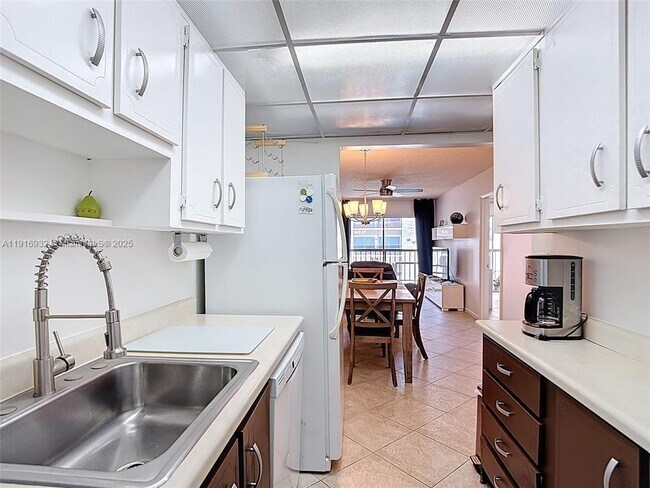 Building Photo - 201 178th Dr