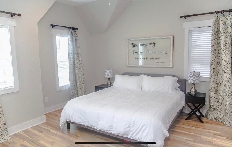 Building Photo - 5204A Kentucky Ave