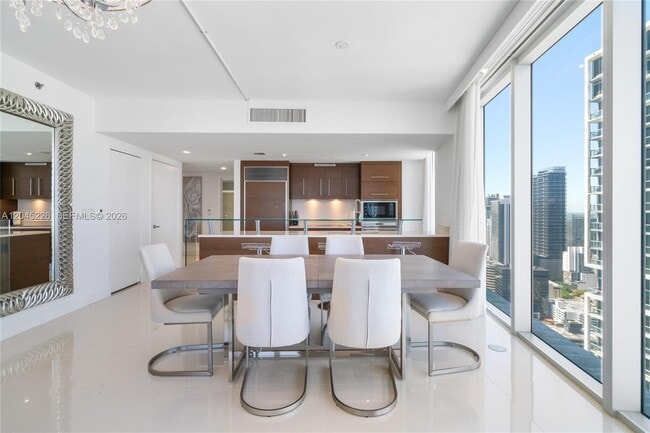 Building Photo - 475 Brickell Ave