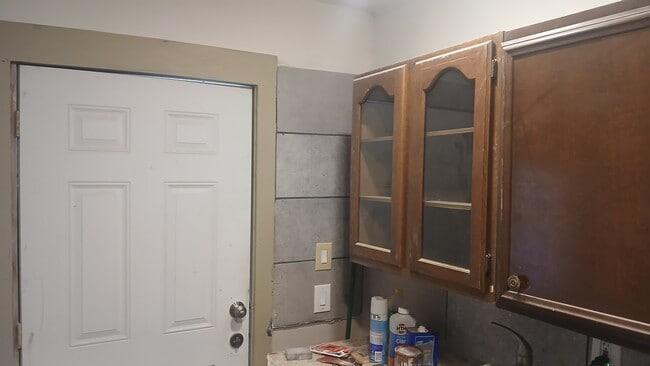 Building Photo - 8205 Glen Shadow Dr