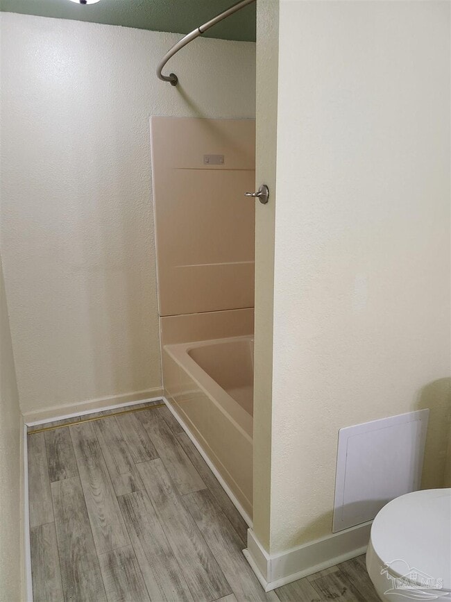 Building Photo - 6960 Klondike Rd