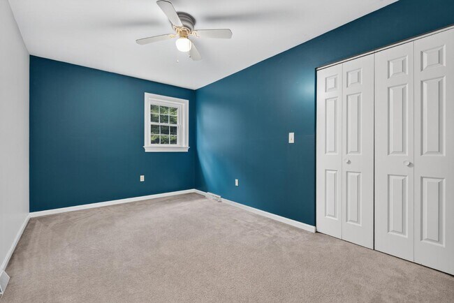 Building Photo - 2337 Laurel Top Cir