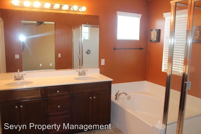 Building Photo - 3 br, 3.5 bath House - 6264 Camposa Ln.