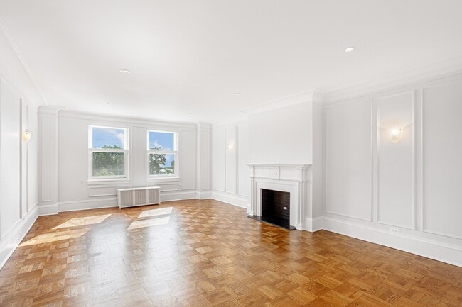 Building Photo - 3260-70 N Lake Shore Drive