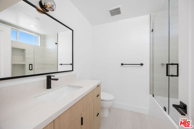 Building Photo - 6241 Banner Ave