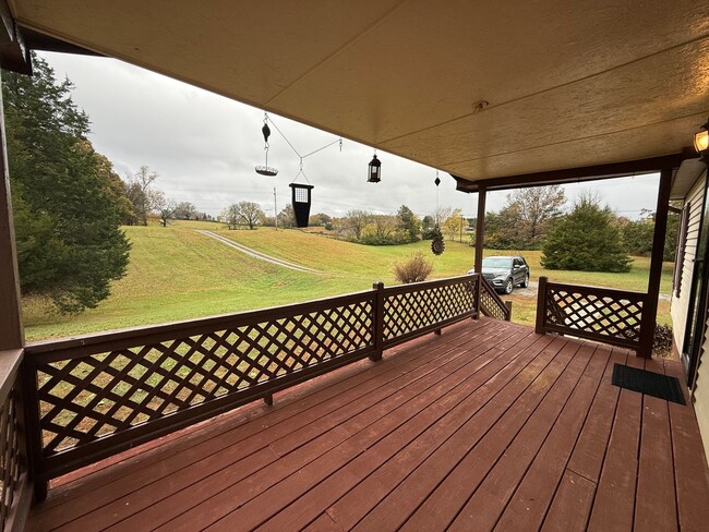 Building Photo - 3 Bedroom 2 Bathroom Home in Greene County, TN