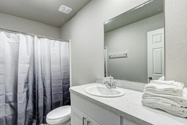 Building Photo - 10658 Red Orchid Dr