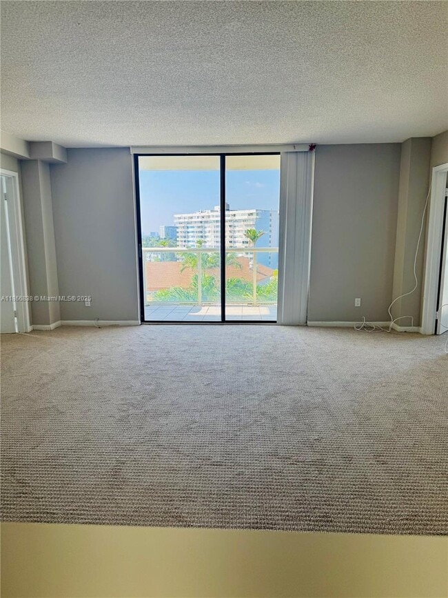 Building Photo - 13499 Biscayne Blvd